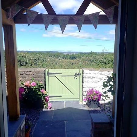 Cosy 2 Bed Cottage Between Snowdonia And The Sea Llandegai Eksteriør bilde