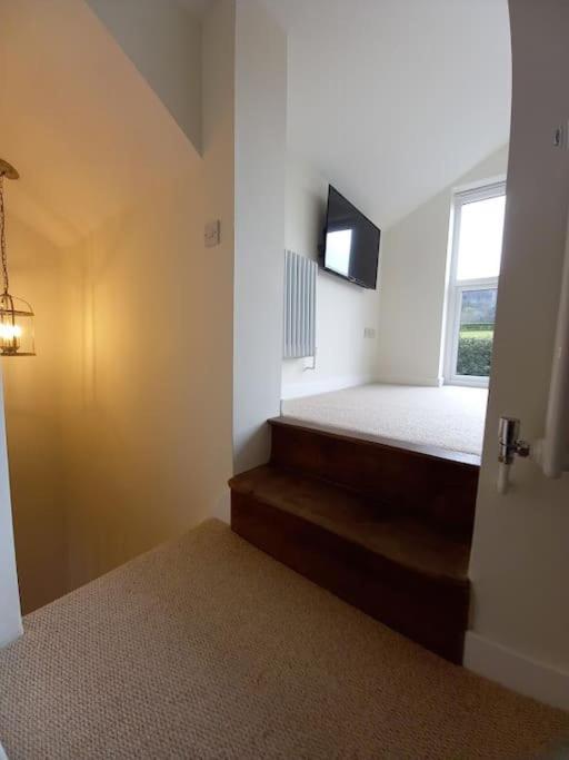 Cosy 2 Bed Cottage Between Snowdonia And The Sea Llandegai Eksteriør bilde